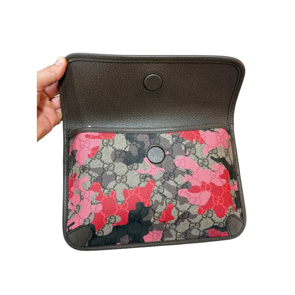 Gucci GG Supreme Camouflage Belt Bag Crossbody Clutch Pink Red Camo 90